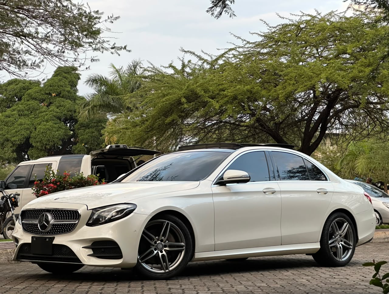 MERCEDES BENZ E-CLASS thumbnail 5